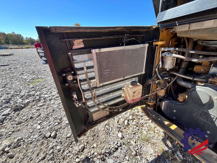 caterpillar-299d3-xe-image-45