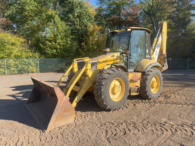 2005-komatsu-wb150aws-2-image-1