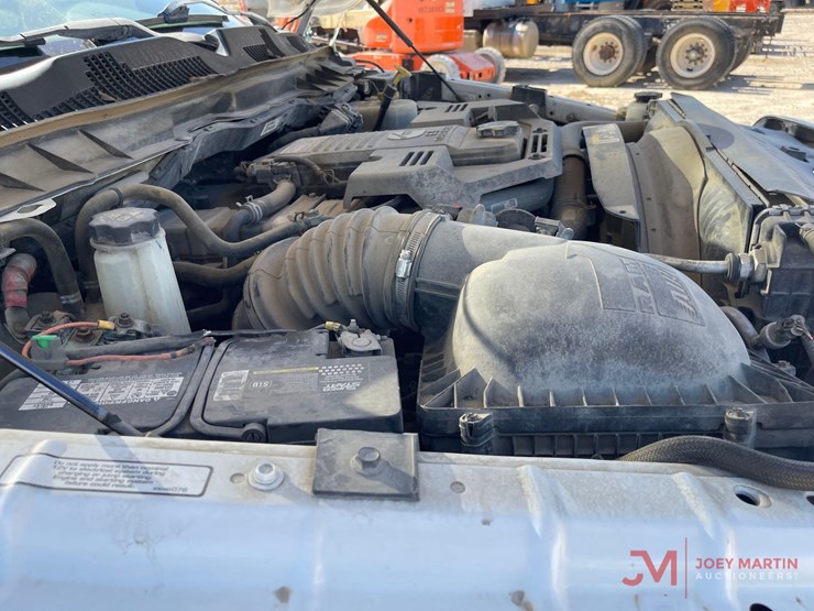 2018-dodge-3500-image-22