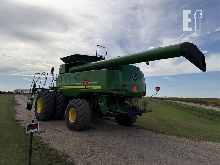 2011-john-deere-9770-sts-image-7