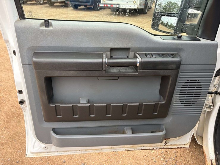 ford-f250-xlt-image-7