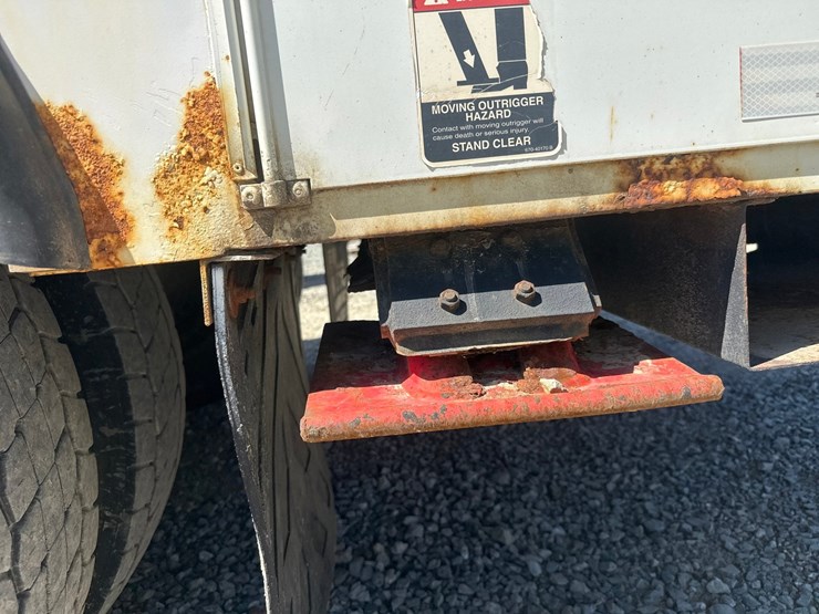 2009-international-durastar-4300-image-39