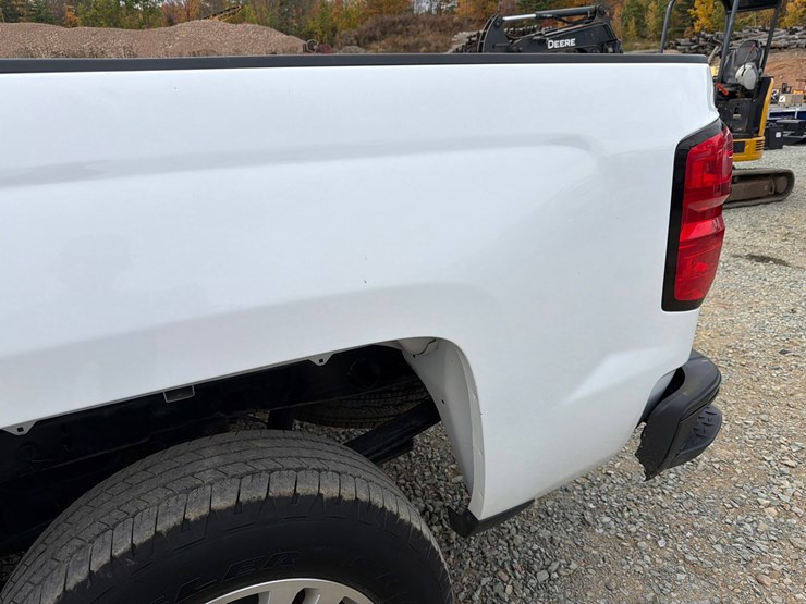 2019-chevrolet-silverado-1500-image-21