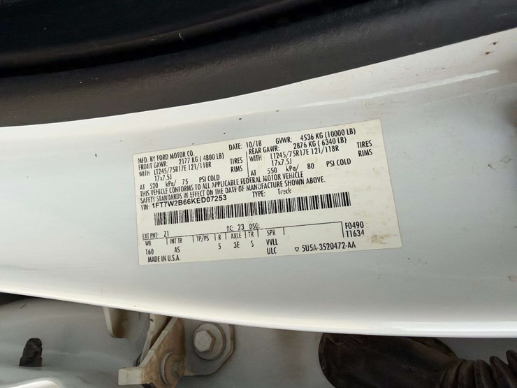 ford-f250-xl-image-27