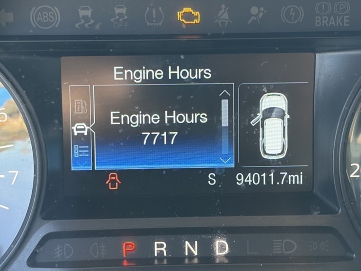 2018-ford-explorer-image-26