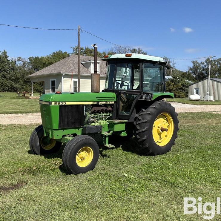 1989 JOHN DEERE 2955