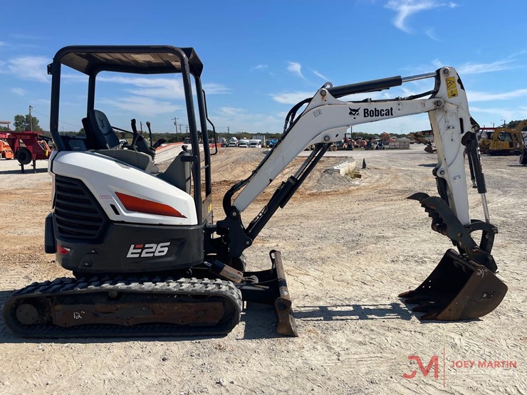 2021-bobcat-e26-image-6