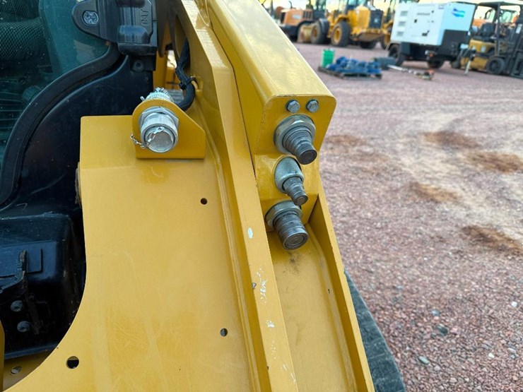 caterpillar-279d3-image-18
