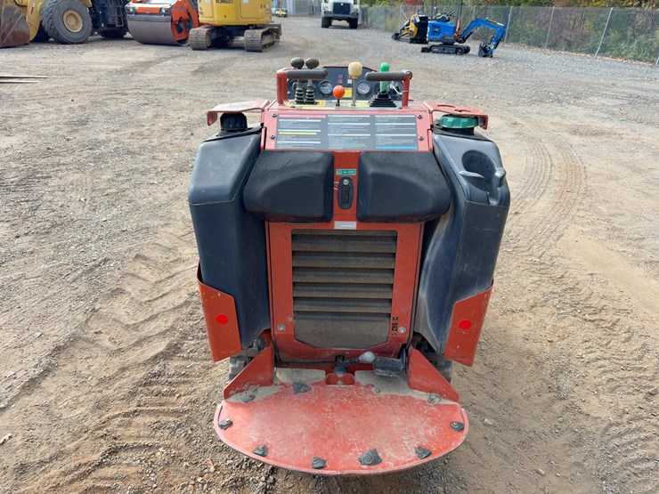 2021-ditch-witch-sk600-image-4