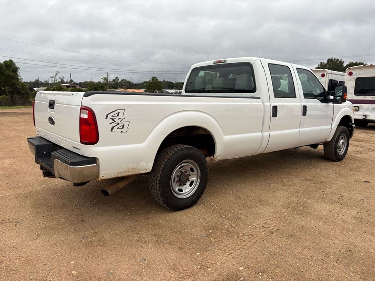 ford-f250-xlt-image-3
