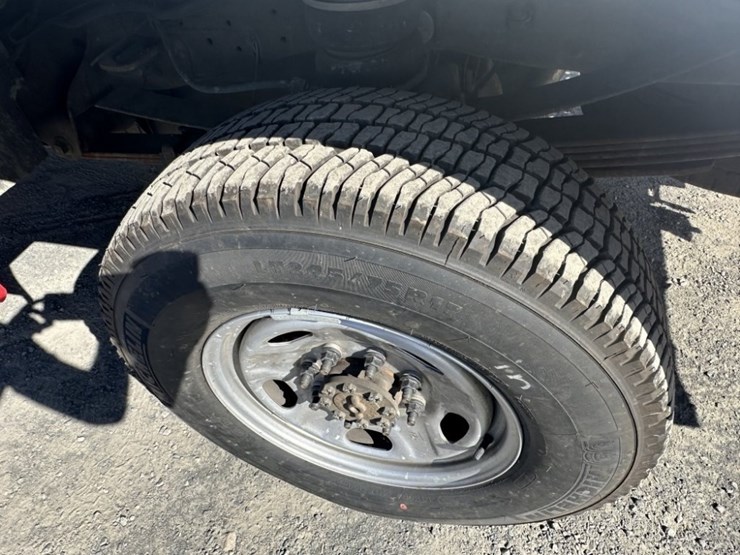 2006-ford-f350-xl-image-13