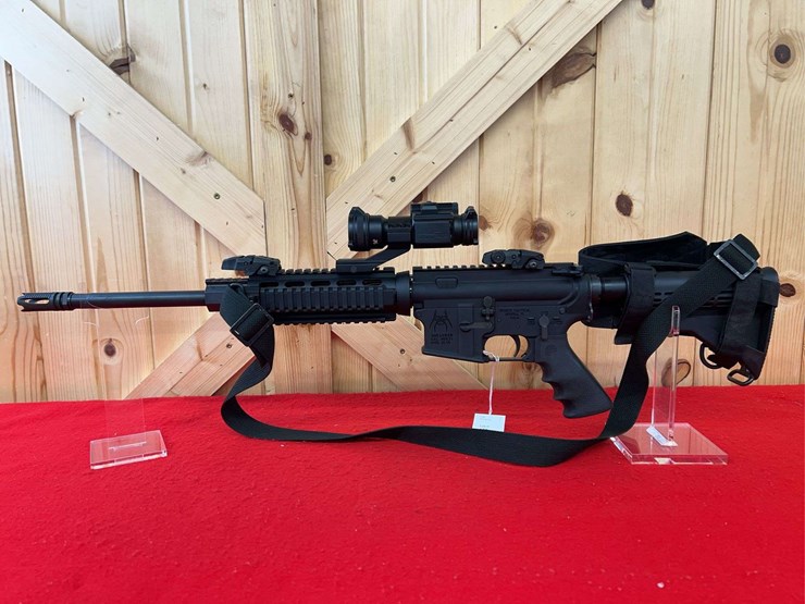 spike's-tactical-model-sl-15-.223-semiauto-rifle-image-2