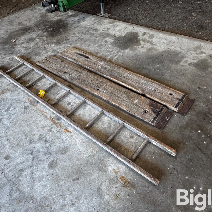 10' Wooden Ladder & 7' Wooden Ramps
