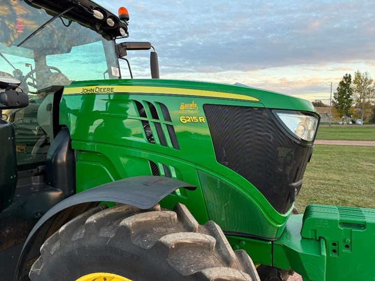 john-deere-6215r-image-25