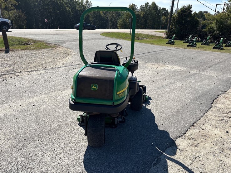 2021-john-deere-2400-image-4
