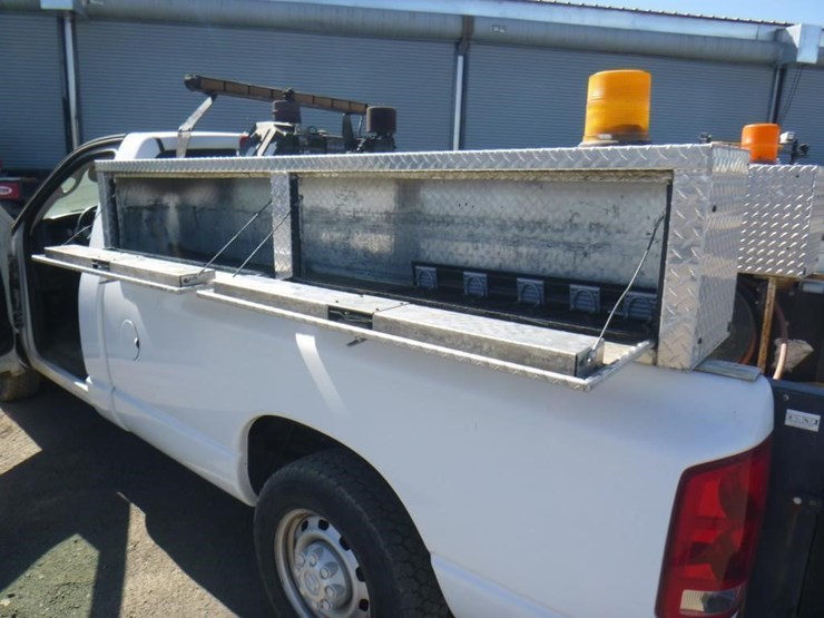 2004-dodge-ram-2500-image-8