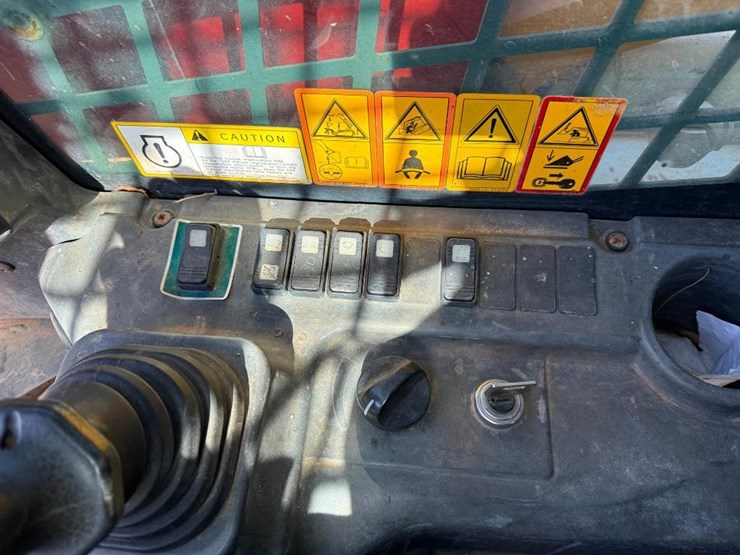 takeuchi-tl12r2-image-34