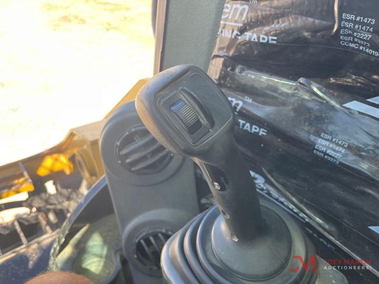 2016-caterpillar-289d-image-18