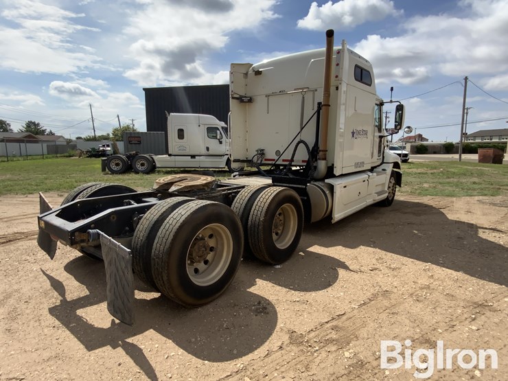 2014-mack-pinnacle-cxu613-image-5