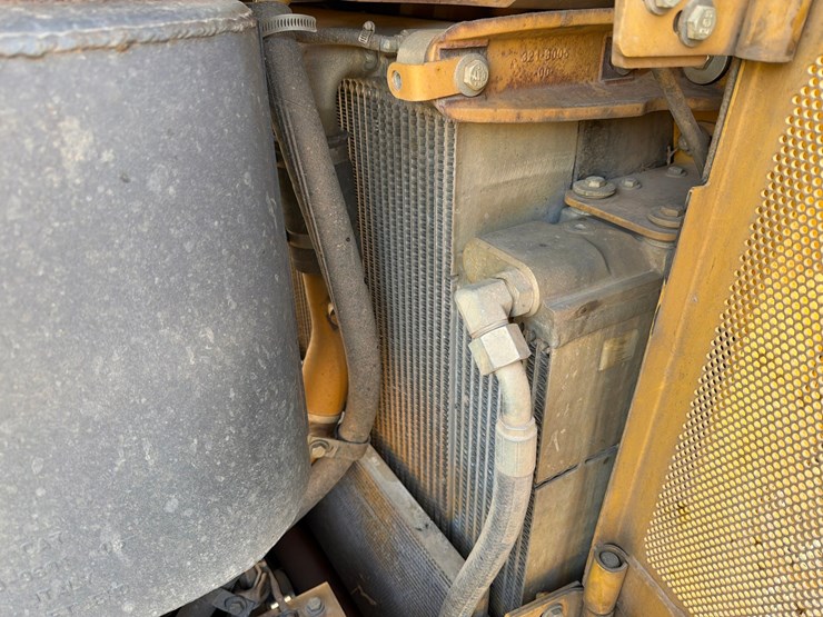 caterpillar-d6t-lgp-image-67