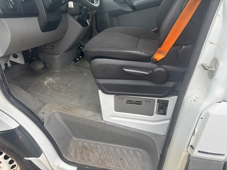 #2333-•-2014-mercedes-sprinter-van-image-48