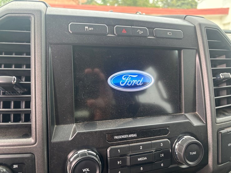 2022-ford-f250-image-48