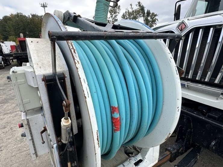 2012-vactor-2100-image-20