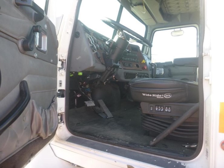 2009-western-star-4900-image-13