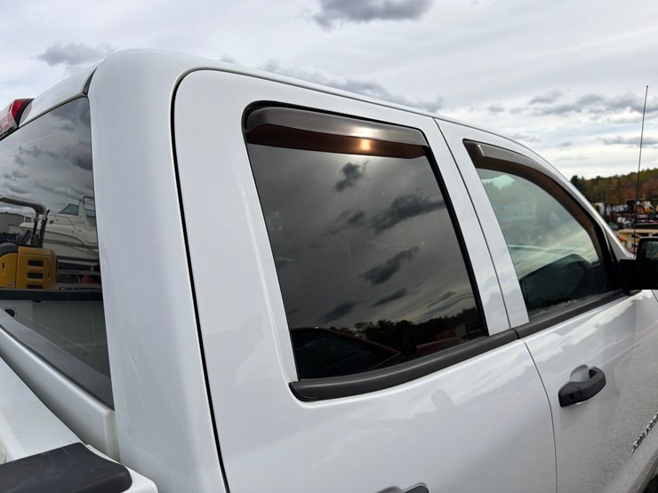 2019-chevrolet-silverado-1500-image-39
