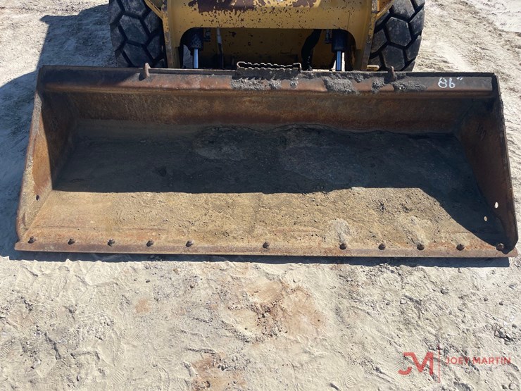 2019-caterpillar-272d3-image-13