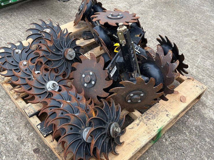 pallet-of-planter-support-image-5