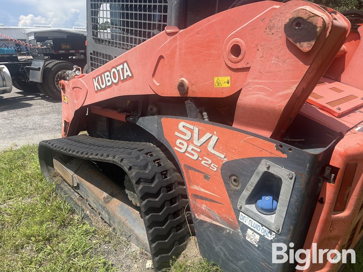 2019-kubota-svl95-2s-image-9