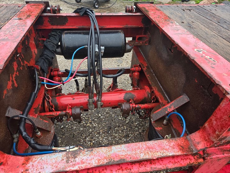 #2081-•-2006-lowboy-pin-on-axle-image-15