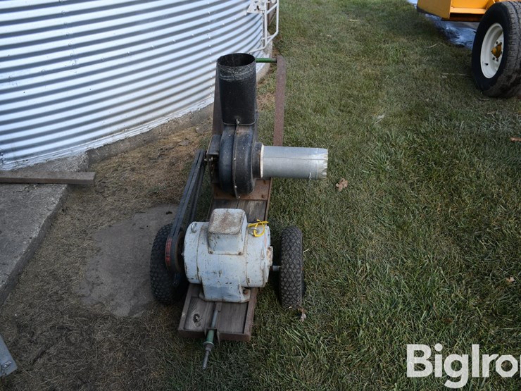 homemade-leaf-blower-image-2