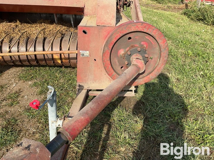 new-holland-68-image-12