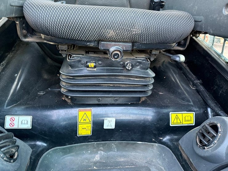caterpillar-299d3-image-32