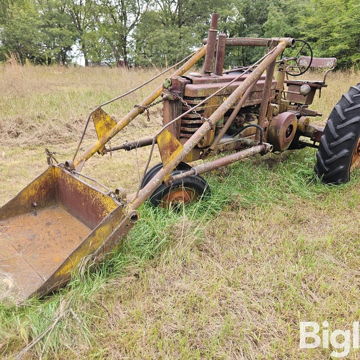 1950 JOHN DEERE B