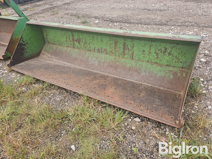 john-deere-158-image-1