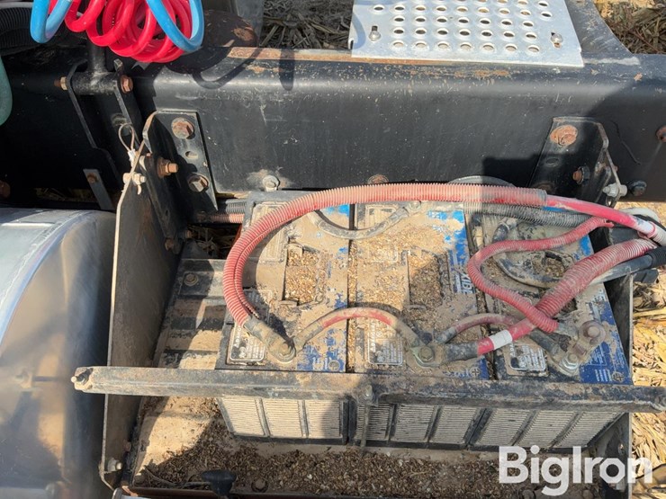 2011-international-transtar-8600-image-12