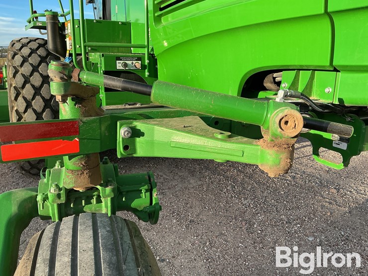 2021-john-deere-w235-image-10