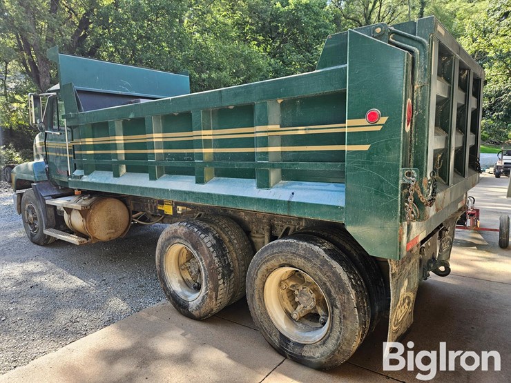 1996-mack-ch613-image-7