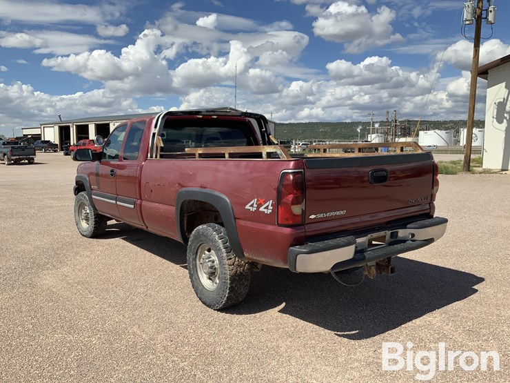 2004-chevrolet-silverado-2500-image-7