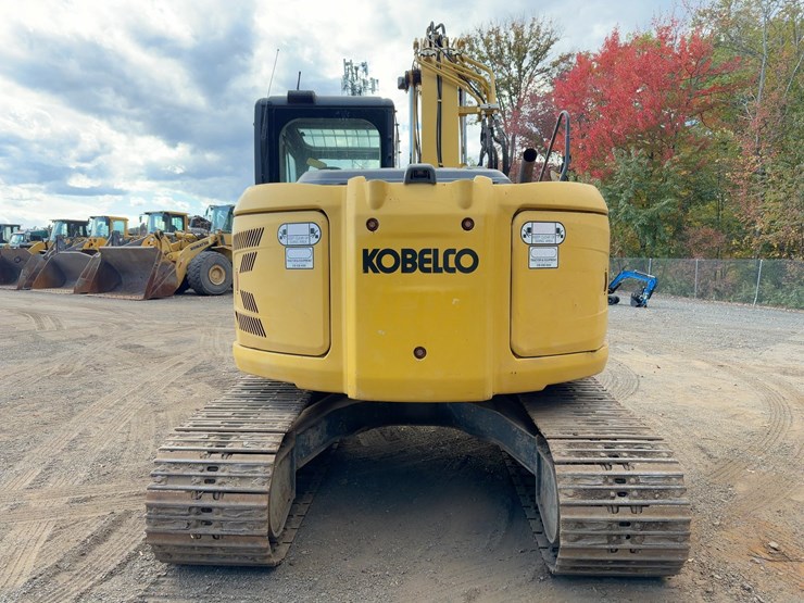 2015-kobelco-sk140sr-lc-3-image-4