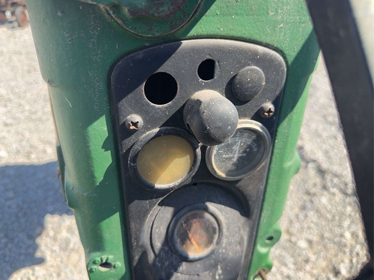 1958-john-deere-420-image-36