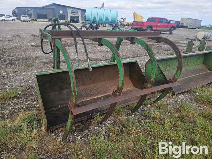 john-deere-158-image-3