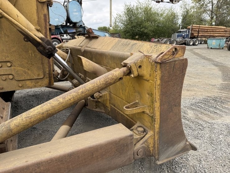 1967-caterpillar-d8h-image-11