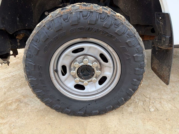 ford-f250-xl-image-19
