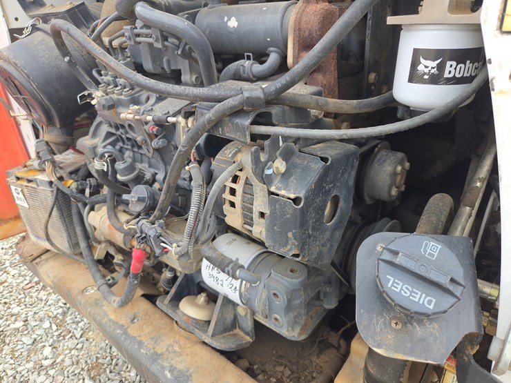 2013-bobcat-t550-image-27