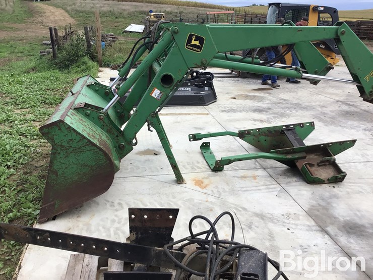 john-deere-720-image-8