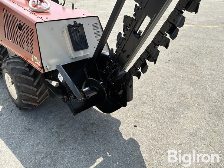 2004-ditch-witch-410sx-image-16